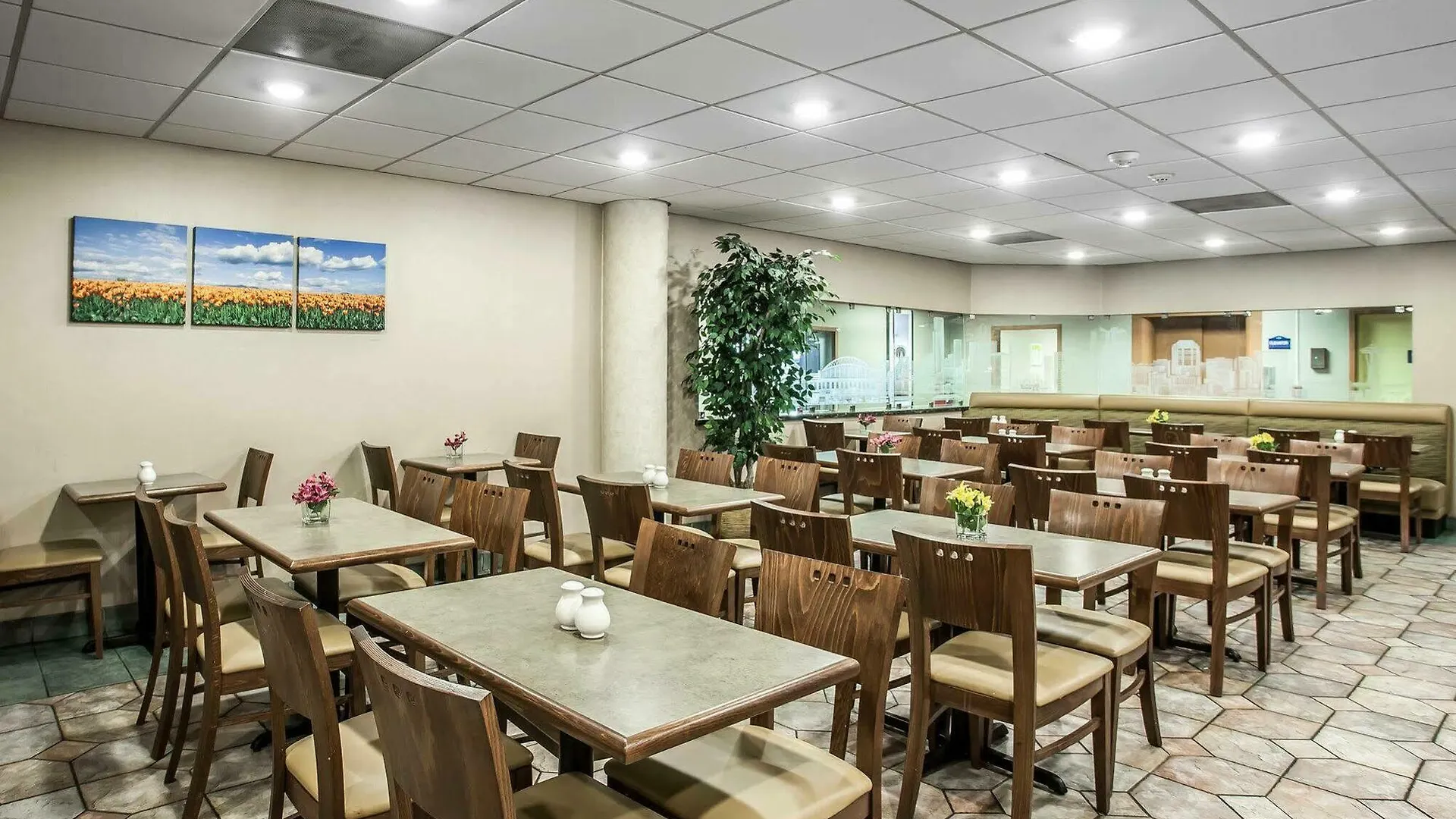 Quality Inn & Suites Seattle Center Hotell