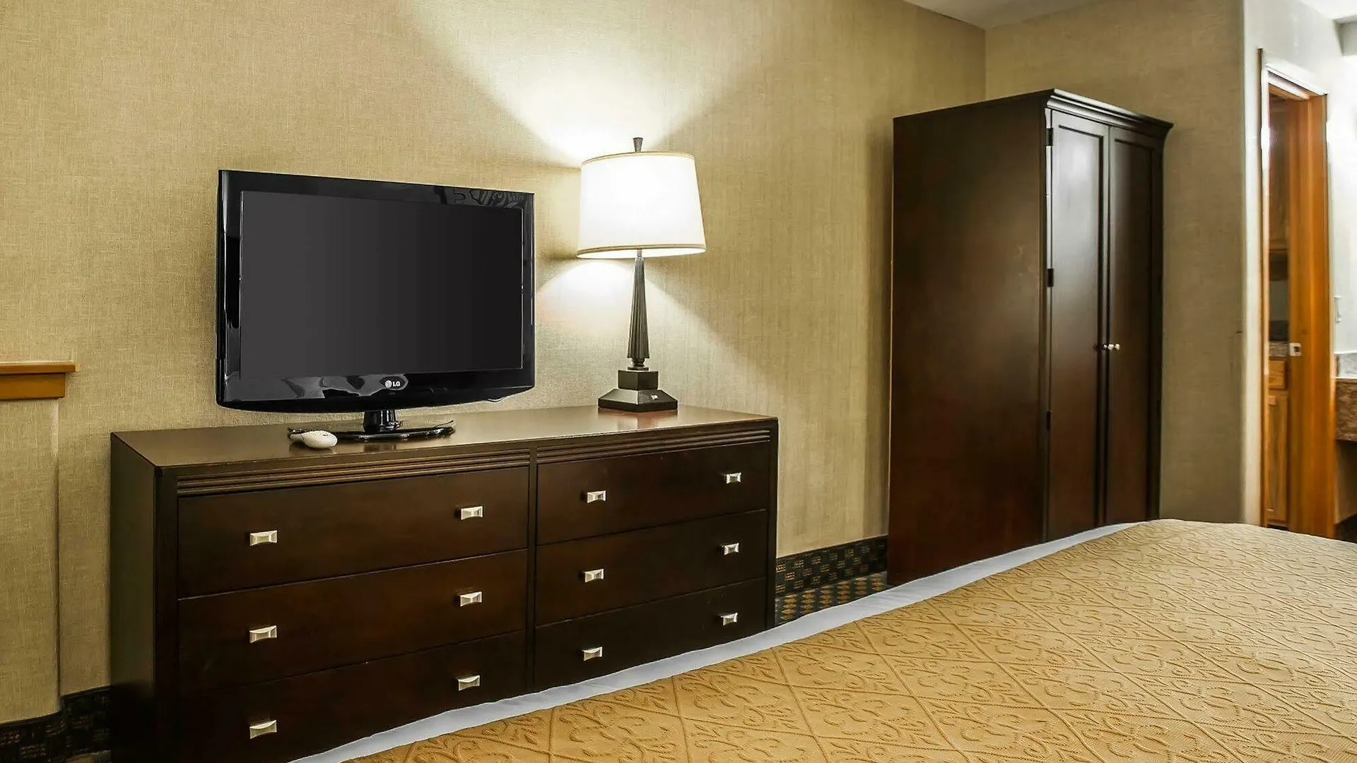 Quality Inn & Suites Seattle Center Отель